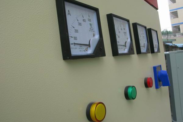 丘北配电柜-3683讲讲配电柜注意事项